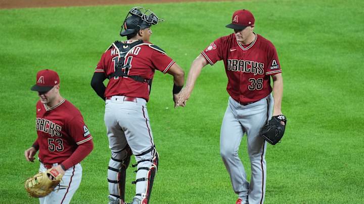 D-backs Fall Apart Then Come Together to Win a Wild One