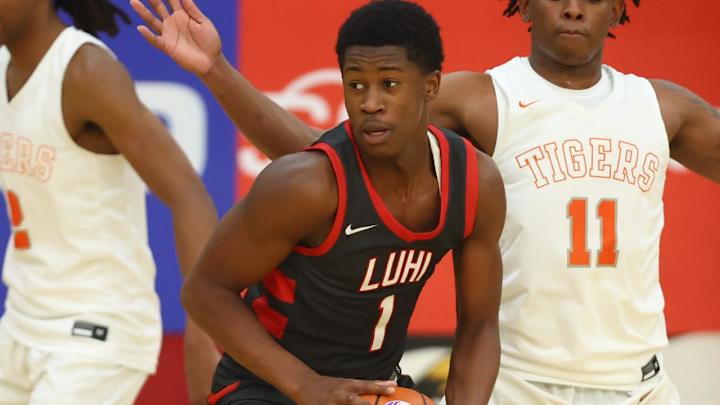 Top-20 Wing Prospect Schedules Official Visit to Florida Top-20 Wing Prospect Schedules Official Visit to Florida