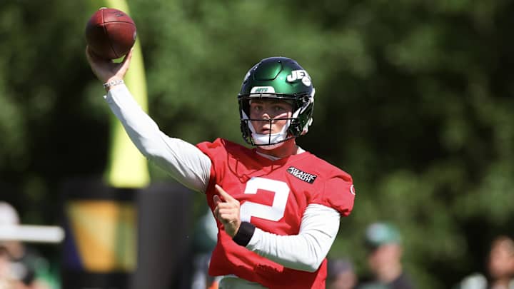 NFL Fans Ripped Zach Wilson After His Ugly Pick-Six in Jets-Bucs Scrimmage