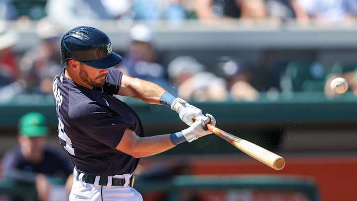 Houston Astros Sign Veteran Catcher to Bolster Depth Options Houston Astros Sign Veteran Catcher to Bolster Depth Options