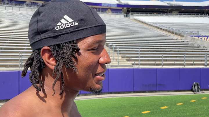 Talking Snacks and Smack with Husky Cornerback Thaddeus Dixon