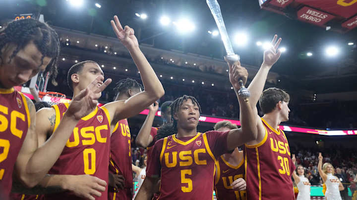 USC Basketball: Arizona Game's Trojans High Scorer Reveals Why Team "Had To Do It For Our Seniors"