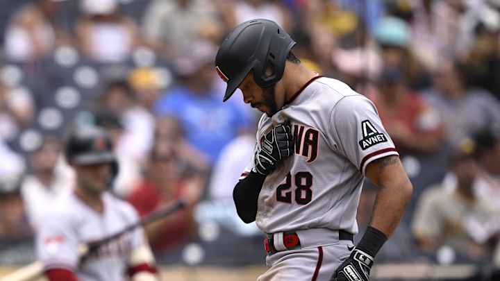 D-backs Hold On for 6-4 Victory Over Padres