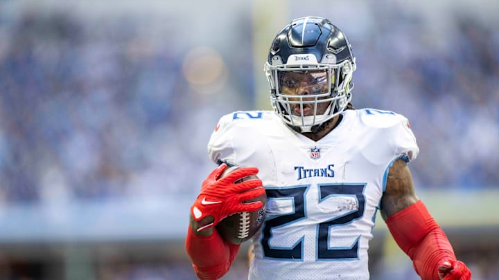 Derrick Henry Wears Air Jordan 1s to Titans Preseason Game