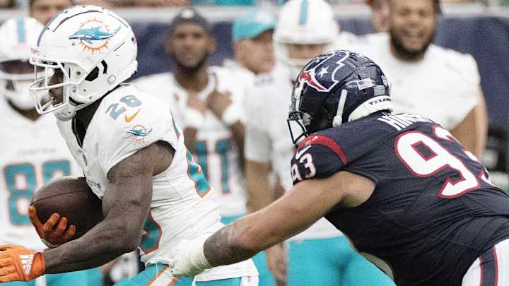Ahmed Shows Off Speed, Makes Bid for Dolphins Roster Spot