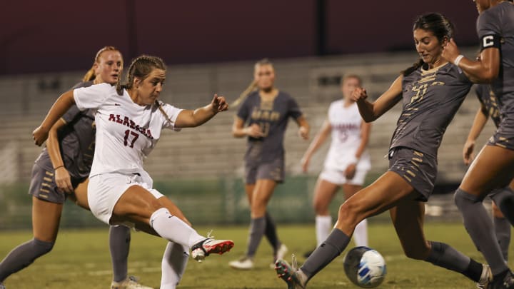 Late Goal Lifts Alabama Soccer in Gutsy Win at UAB Late Goal Lifts Alabama Soccer in Gutsy Win at UAB