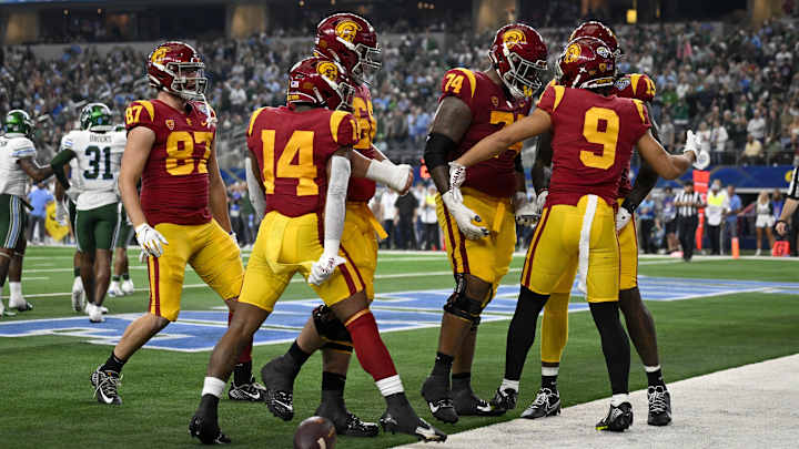 USC's High-Scoring Offense Falls Just Short of Top Ranking