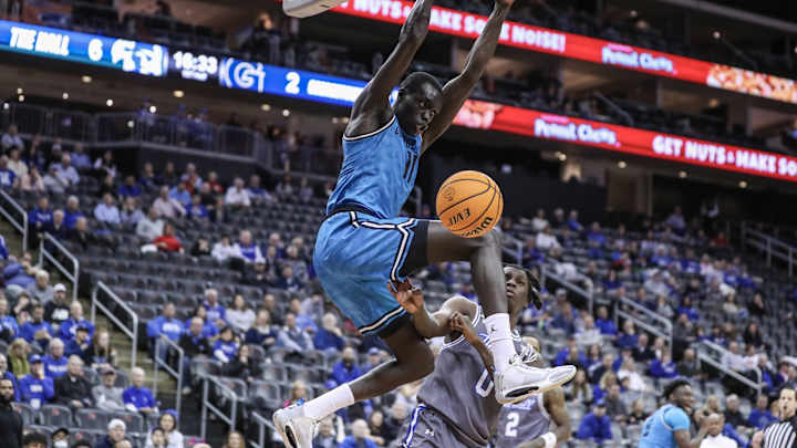 OFFICIAL: Akok Akok Signs with West Virginia