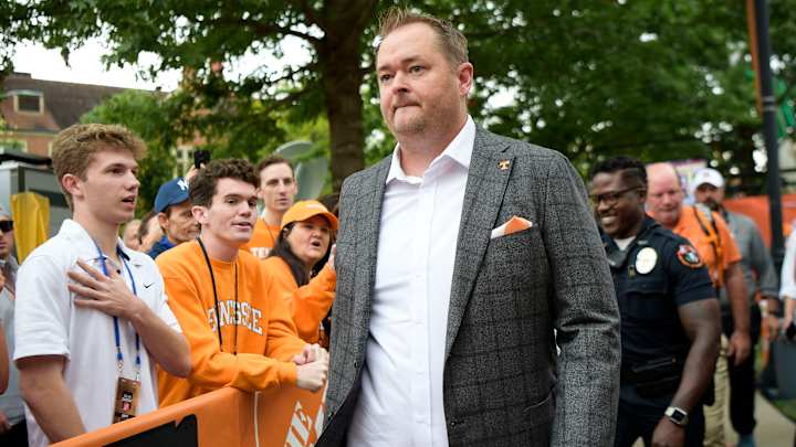 Tennessee Football Predictions & Odds for Volunteers 2023-24 Win Total