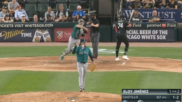 MLB Fans Roasted the White Sox After Seattle’s Luis Castillo Threw the Same Pitch 47 Times in a Row MLB Fans Roasted the White Sox After Seattle’s Luis Castillo Threw the Same Pitch 47 Times in a Row