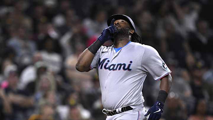 Josh Bell Continues to Move Up Miami Marlins Record Books with Another Home Run