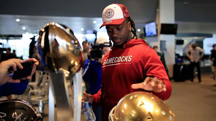 Dakereon Joyner Makes Philanthropic Pledge For Upcoming Season