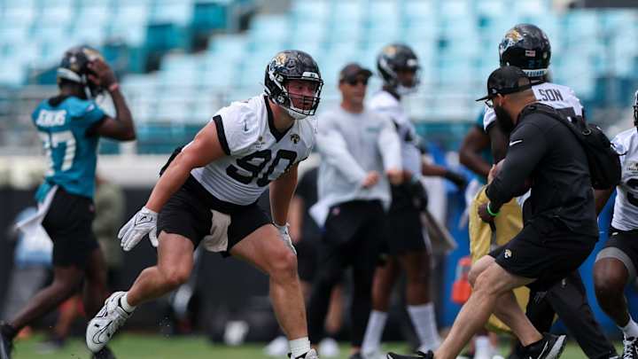 Report: Jaguars Waive Henry Mondeaux From IR With Injury Settlement