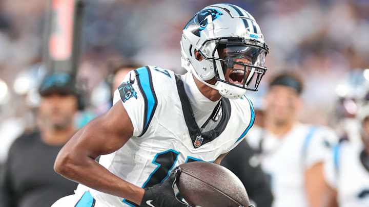 Panthers WR DJ Chark Sustains Hamstring Injury