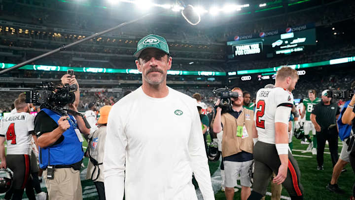 Giants Defense Welcomes Challenge of Playing vs. Aaron Rodgers Giants Defense Welcomes Challenge of Playing vs. Aaron Rodgers