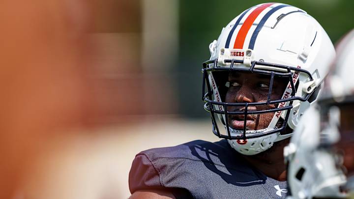 Avery Jones gives update on Auburn's offensive line