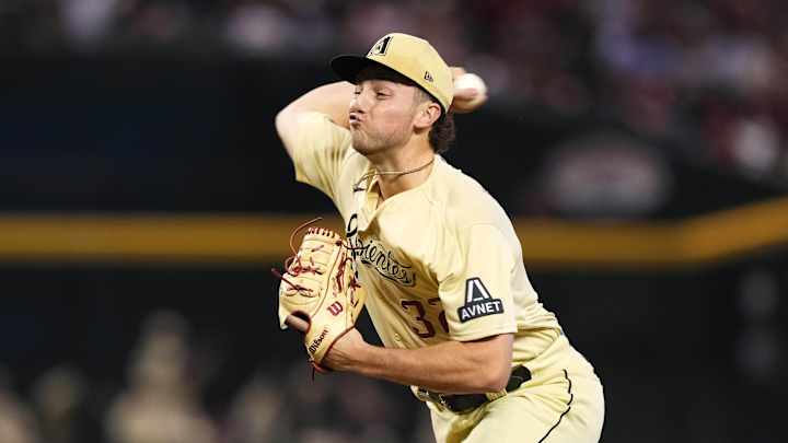 Diamondbacks Outslug Reds 10-8 in Pfaadt's First Win