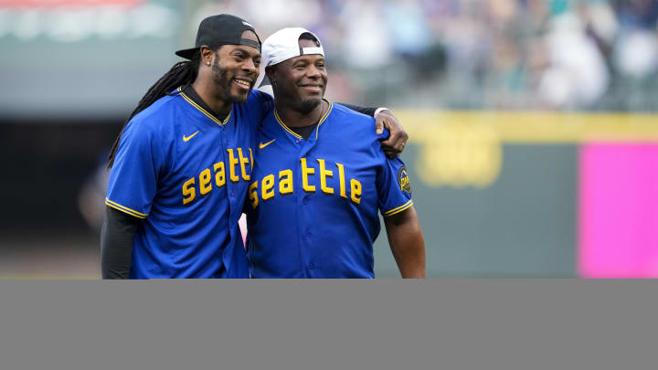 Ken Griffey Jr. Makes Surprise Visit During Richard Sherman’s Mariners First Pitch Ken Griffey Jr. Makes Surprise Visit During Richard Sherman’s Mariners First Pitch