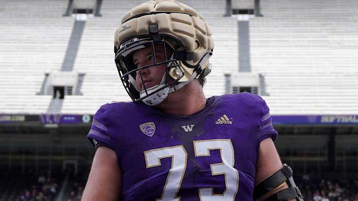 Top Returning Huskies: At No. 3, Rosengarten Takes OL Lead Role