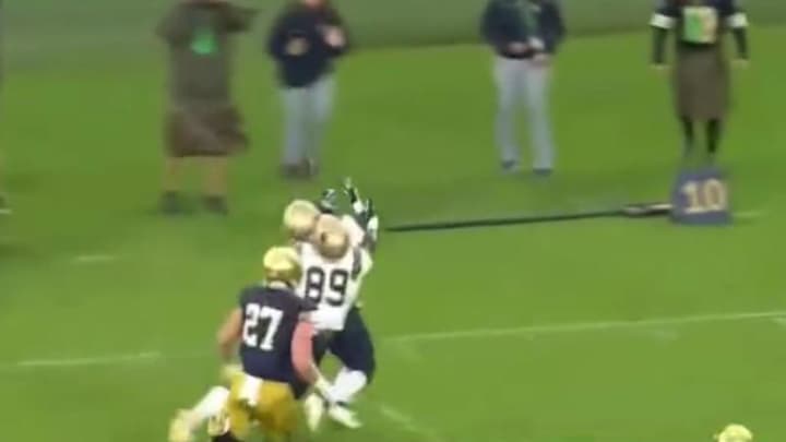 Watch: Navy players run into each other on failed play in Notre Dame game