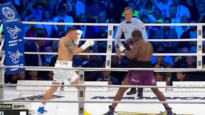 VIDEO: Oleksandr Usyk Knocks Out Daniel Dubois In Controversial Title Fight VIDEO: Oleksandr Usyk Knocks Out Daniel Dubois In Controversial Title Fight