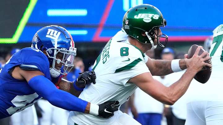 Jets Take 14-13 Halftime Lead Over Giants Jets Take 14-13 Halftime Lead Over Giants