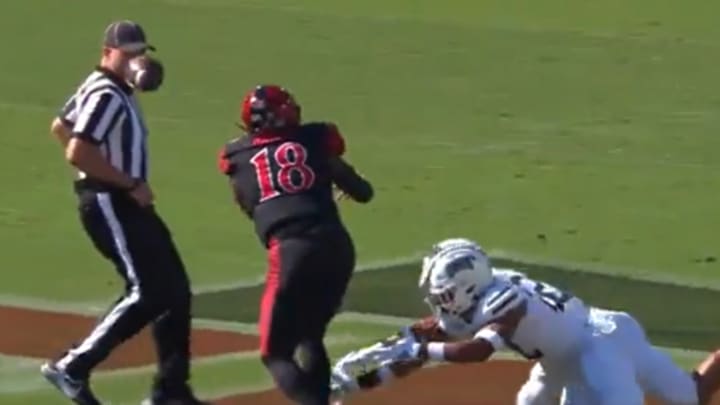 San Diego State Quarterback Accidentally Plunks Official in Face With Errant Throw
