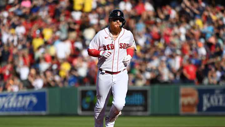 Dodgers News: Old Friends Beating LA, a Depth Signing, Muncy Legend and More