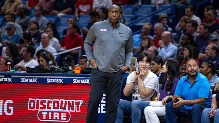 Kings’ Mike Brown Awards Stamp of Approval to Newcomer Sasha Vezenkov