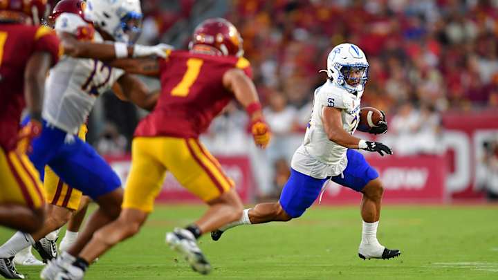 USC Football: College Football Insider Believes Trojans Defense Benefits from Gentle Schedule Ahead