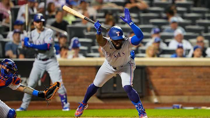 Rangers Blow Shot at Sweep, Lose to Mets in Extra Innings Rangers Blow Shot at Sweep, Lose to Mets in Extra Innings