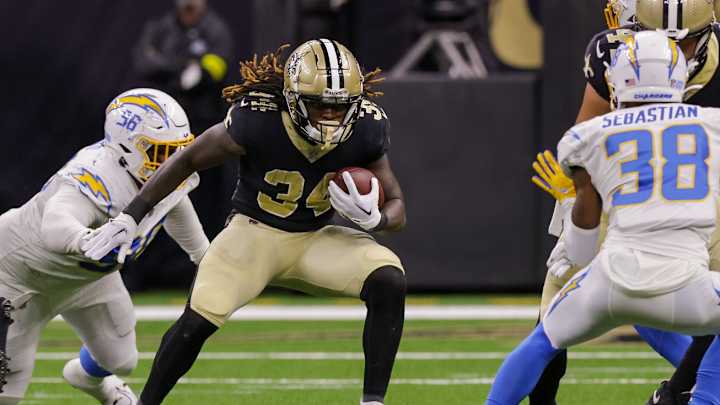 Saints Re-Sign Tony Jones Jr Saints Re-Sign Tony Jones Jr