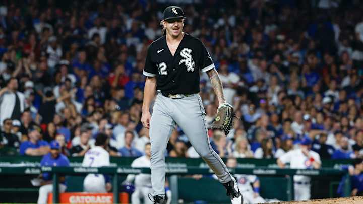 Veteran Pitcher Mike Clevinger Clears Waivers, Will Remain With Chicago White Sox
