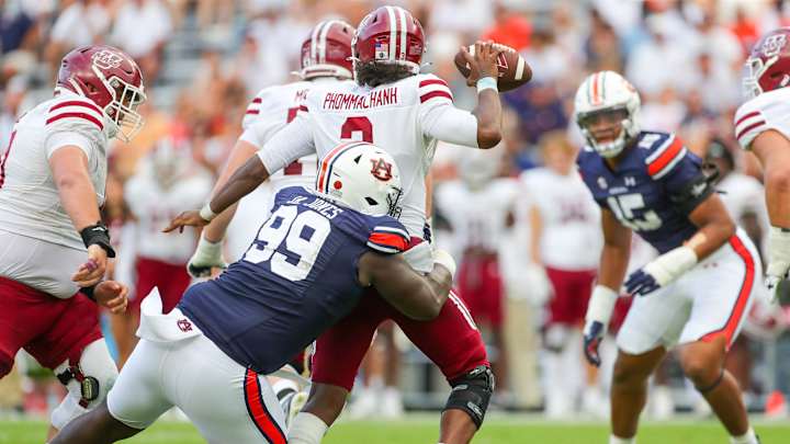 PFF grades for every Auburn defender against UMass