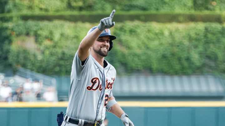 Andre Lipcius Makes MLB Debut