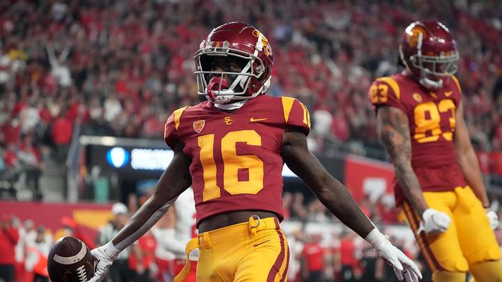 USC Star Wide Receiver Partners with Global Meal-Kit Brand