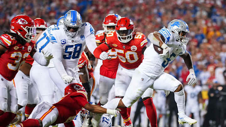 David Montgomery Produces in the Clutch