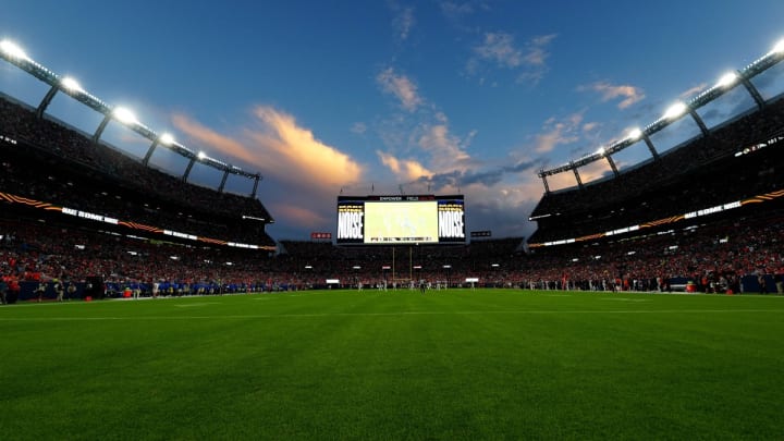 Raiders Defense Shows Mettle in Gritty Win at Mile High Raiders Defense Shows Mettle in Gritty Win at Mile High
