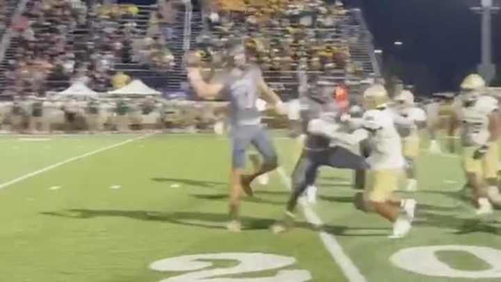 WATCH: FSU Quarterback Commitment Luke Kromenhoek Throws Touchdown Off One Foot WATCH: FSU Quarterback Commitment Luke Kromenhoek Throws Touchdown Off One Foot