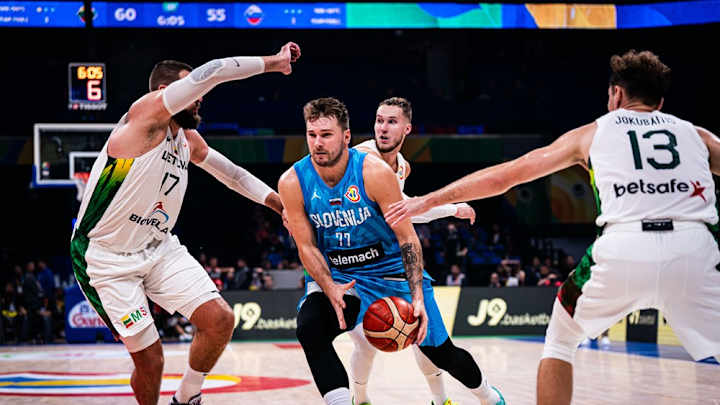 Luka Doncic Leg Injury Raises Concern Before Mavs Camp: 'It's Not Okay'