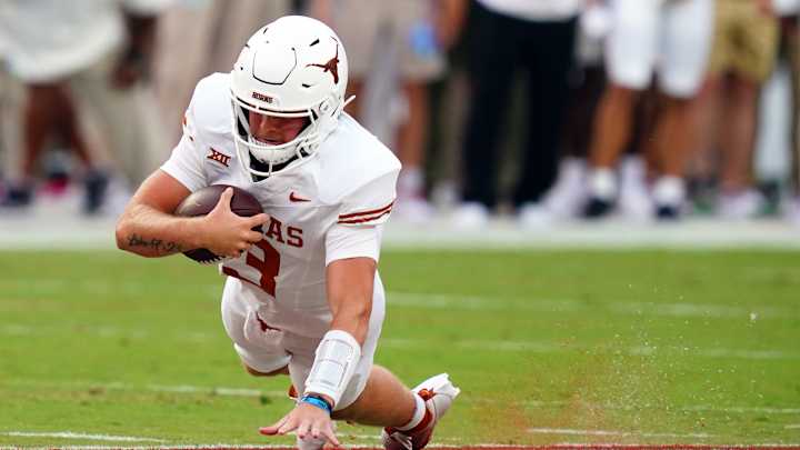 WATCH: Texas Longhorns QB Quinn Ewers Gashes Kansas Jayhawks with Long TD Run WATCH: Texas Longhorns QB Quinn Ewers Gashes Kansas Jayhawks with Long TD Run
