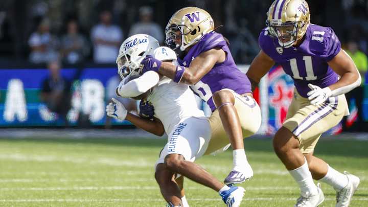 UW Defense Hasn't Showed Itself to Be Attack-Minded Crew Just Yet