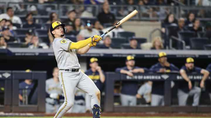 Milwaukee Brewers' Infielder Has Amazing Reaction to Meeting Derek Jeter on Saturday