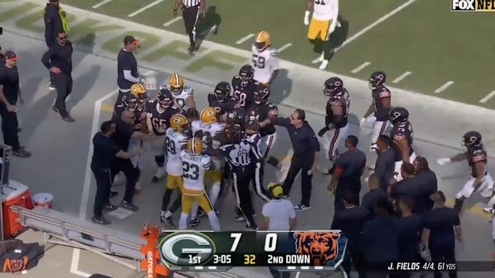 Packers-Bears Nearly Brawled After Hit on Justin Fields Packers-Bears Nearly Brawled After Hit on Justin Fields