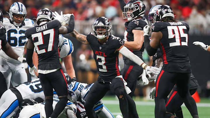 Atlanta Falcons' Ryan Nielsen Reveals How Jessie Bates III Creates Turnovers