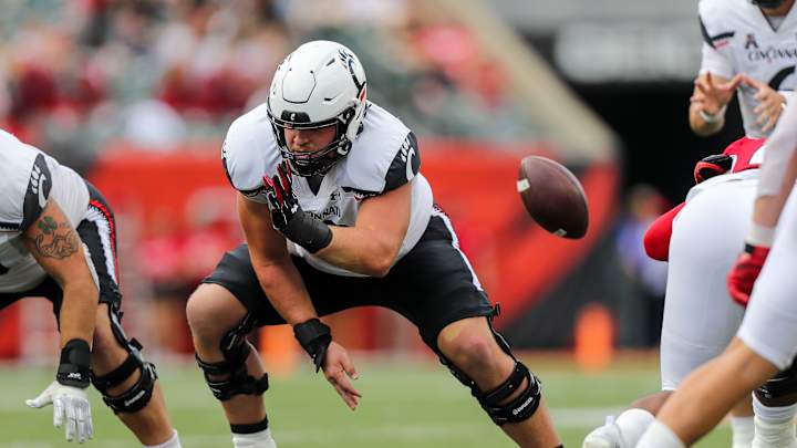 Gavin Gerhardt on UC's Offensive Line: 'Their All Doing Their Thing'