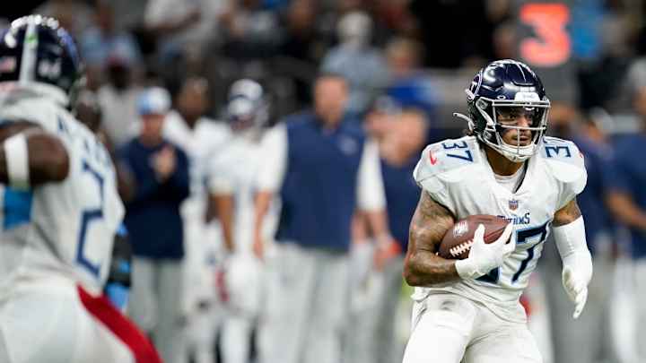 Titans Coach Mike Vrabel Names Safety Options if Amani Hooker Misses Chargers Matchup