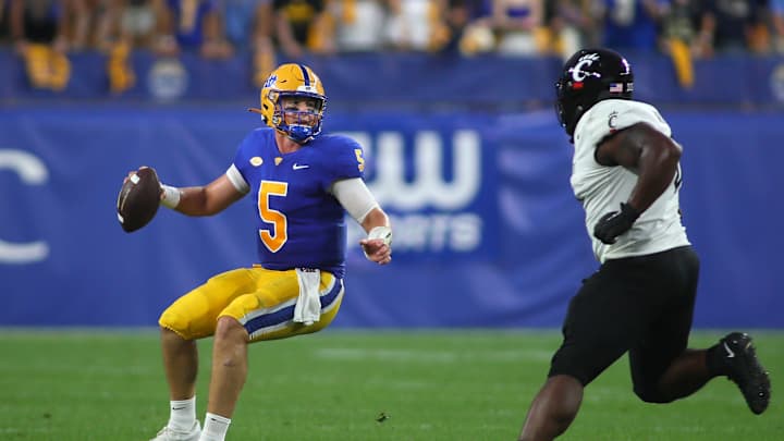 UC Defensive Lineman Jowon Briggs Garnering 'Senior Bowl Buzz' Following Strong Week 2 Performance