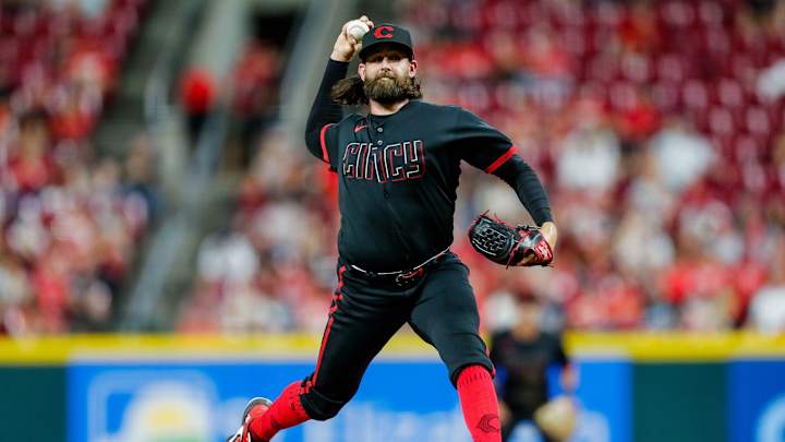 Cincinnati Reds Lose Important Relief Pitcher to Nerve-wracking Injury as Playoff Race Thickens