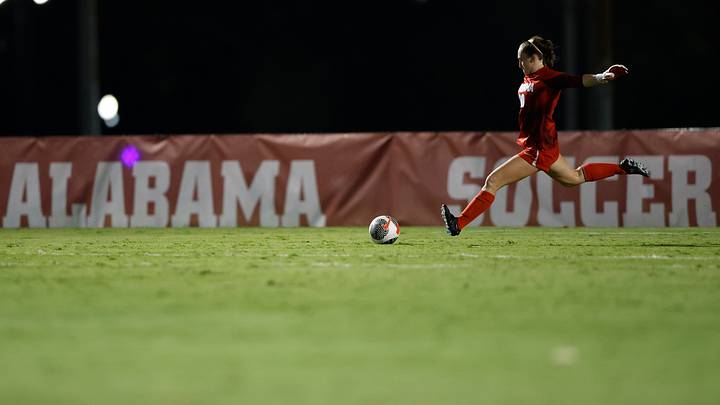 No. 7 Alabama Soccer Unable to Put Away No. 23 Georgia in Draw